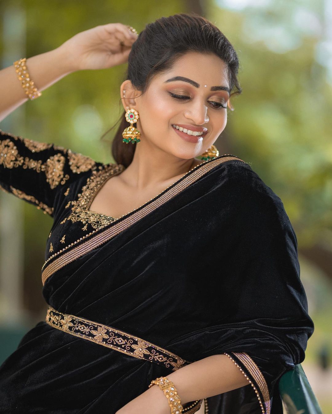 நடிகை நக்ஷத்ரா நாகேஷ் தொலைக்காட்சியில் தொகுப்பாளினியாக அறிமுகமாகி பின்பு சீரியல்களில் நடித்தார். நடிகை நக்ஷத்ரா நாகேஷ் தொலைக்காட்சியில் தொகுப்பாளினியாக அறிமுகமாகி பின்பு சீரியல்களில் நடித்தார்.