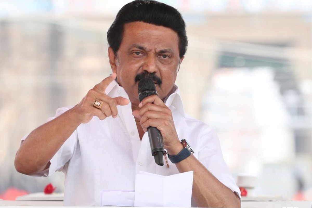 பொன் இல்ல.. அவரு பொய் ராதாகிருஷ்ணன்