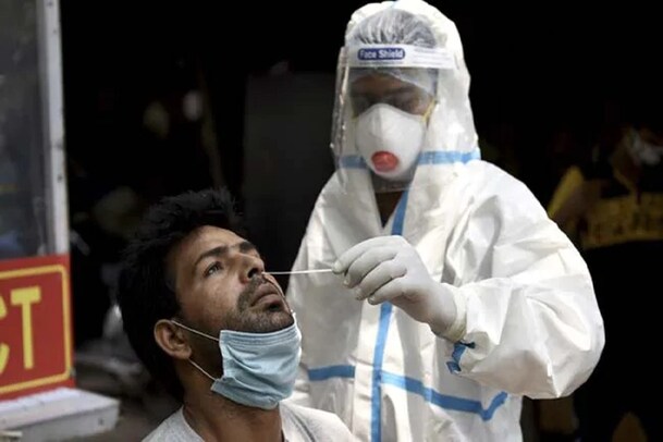 தமிழகத்தில்  ஒரேநாளில் 13ஆயிரத்தை தாண்டிய கொரோனா தொற்று..