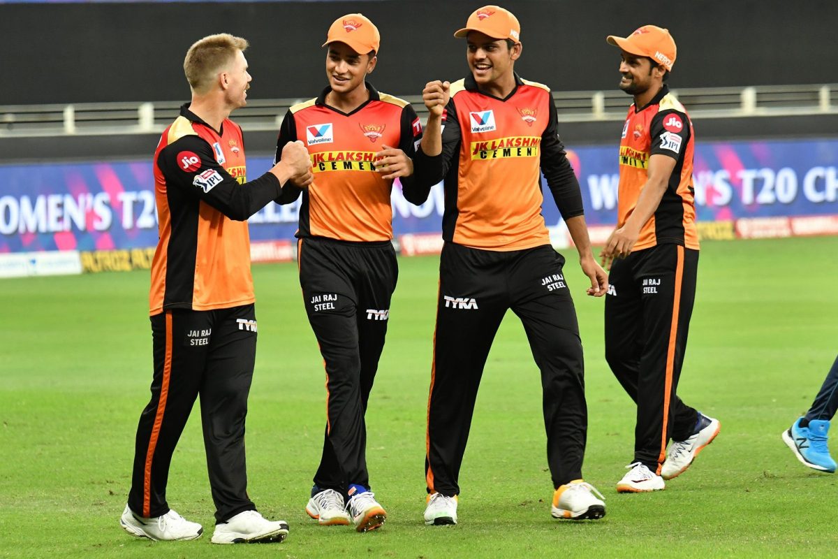  சன்ரைசர்ஸ் ஹைதராபாத் அணியின் வலுவான 11 வீரர்கள்