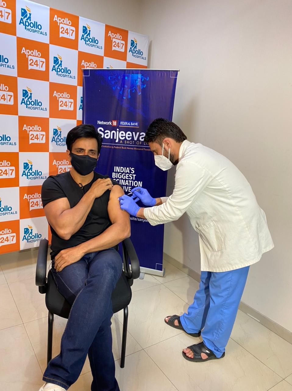  இதில் பாலிவுட் நடிகர் சோனு சூட், எல்லை பாதுகாப்புப் படையின் இயக்குனர் ஜெனரல் ராகேஷ் அஸ்தானா ஆகியோர் கலந்து கொண்டனர்.