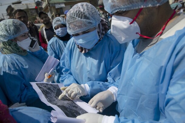 தமிழகத்தில் அதிகரிக்கும் கொரோனா தொற்று - ஒரே நாளில் 94 பேர் மரணம்