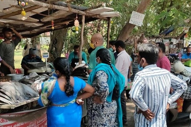 சனிக்கிழமைகளிலும் இறைச்சிக் கடைகள் அடைப்பு சனிக்கிழமைகளிலும் இறைச்சிக் கடைகள் அடைப்பு