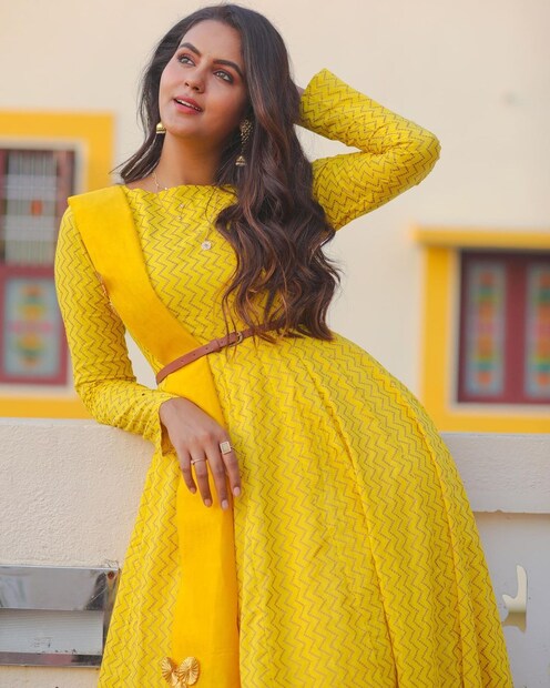 Charitarth Reddy R Chaitra Reddy : 'யாரடி நீ மோகினி’ சீரியல் நடிகை சைத்ரா ரெட்டி போட்டோஸ் ...