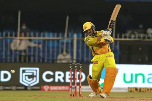 பழைய தோனி இல்ல.. 7-வது இறங்கி ஒன்னும் பண்ண முடியாது... - கம்பீர் ஓப்பன் டாக்