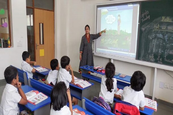 கொரோனா: தனியார் பள்ளி ஆசிரியர்கள் வருமானம் இன்றி தவிப்பு...
