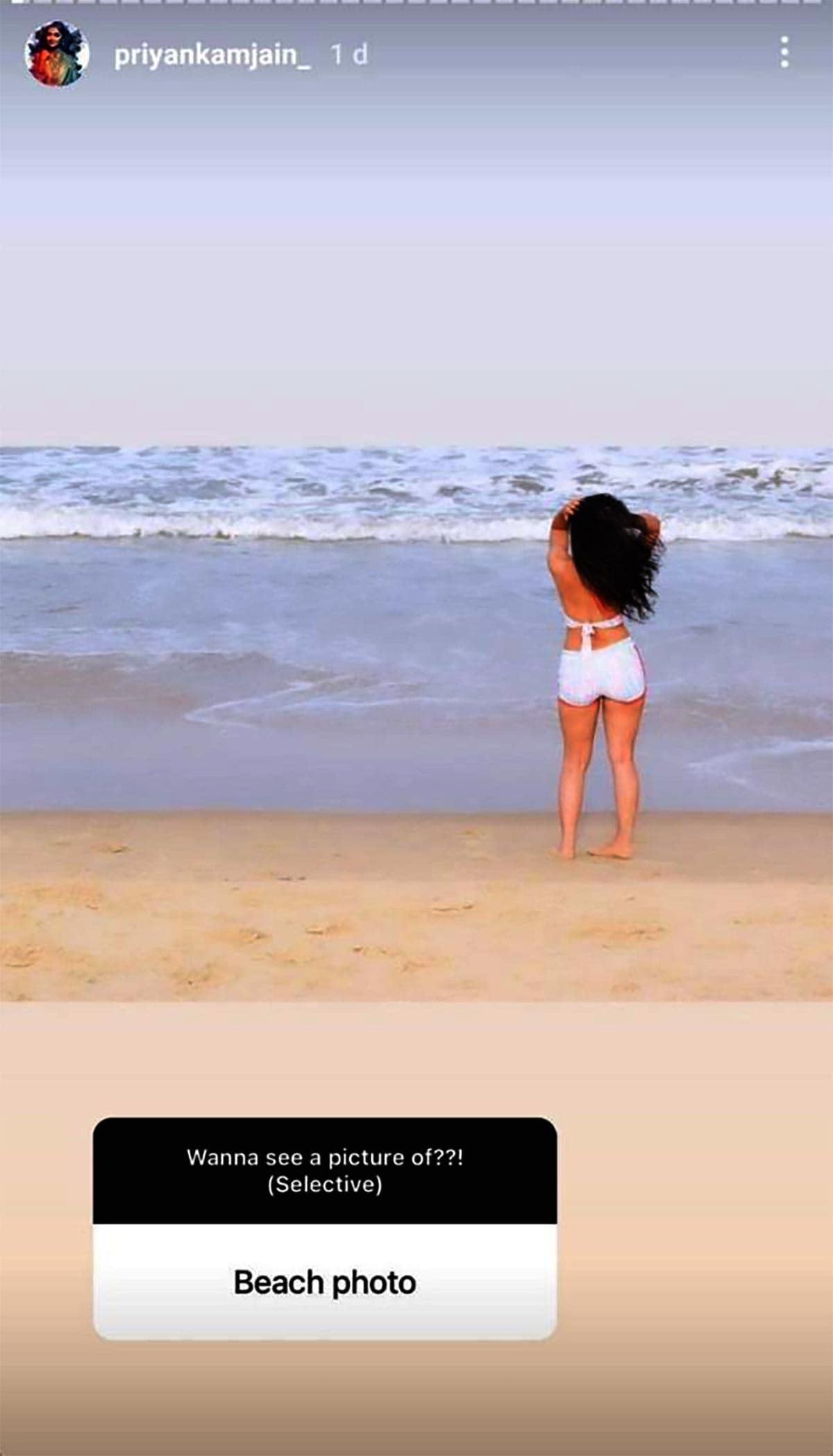 Vijay TV Kaatrin Mozhi Serial Actress Priyanka Jain Posted her bikini pictures after Fans request