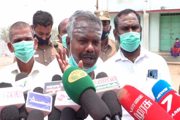 சேலத்தில் கோவில் நிலத்தை மீட்க சென்ற அதிகாரிகள் தடுத்து நிறுத்தம்