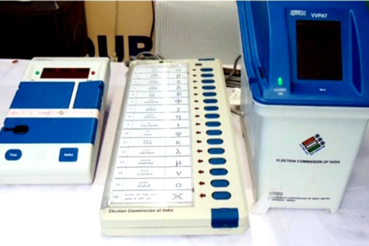 வாக்குப் பதிவு இயந்திரம் 
