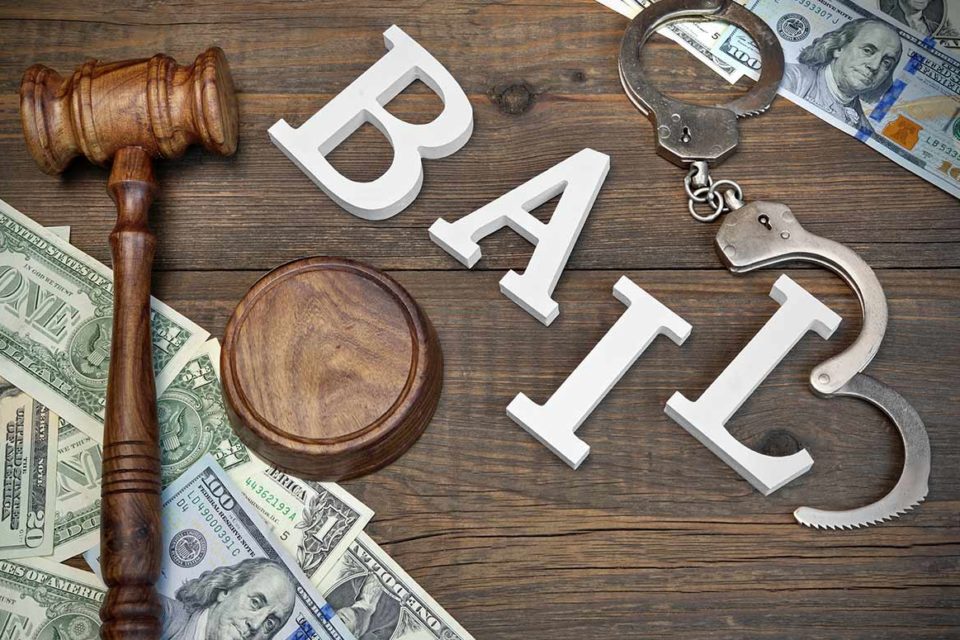 What is bail? | ஜாமீன் என்றால் என்ன? எப்படி வாங்குவது?- முழு விவரம் –  News18 Tamil