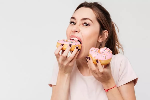 நீங்கள் பசியோடு இருக்கும்போது தப்பித்தவறிக்கூட இதை செஞ்சிடாதீங்க