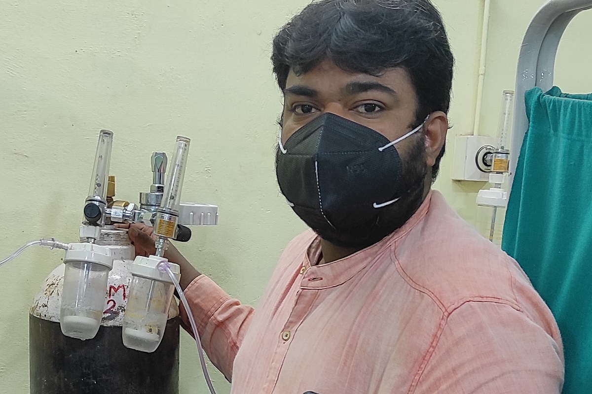 மருத்துவர் 