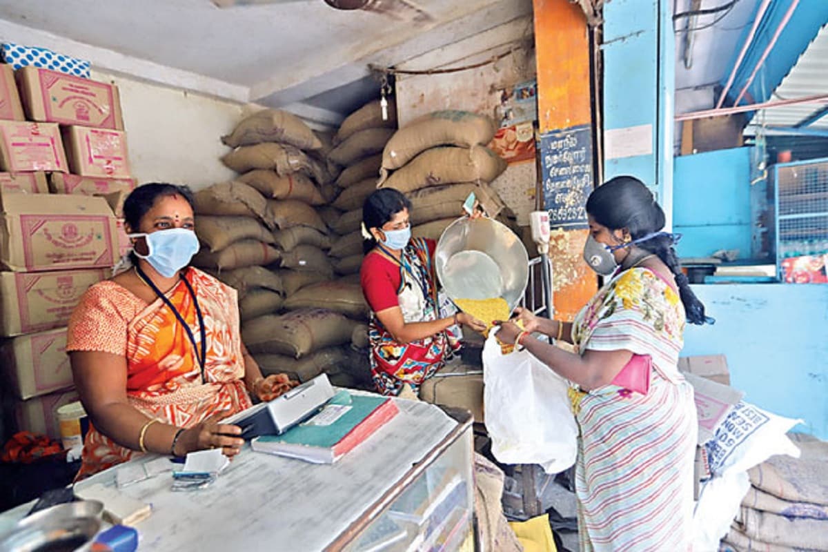 Ration Shop இரண்டாம் தவணை ரூ.2000, 14 மளிகை பொருட்கள் தொகுப்பு இன்று