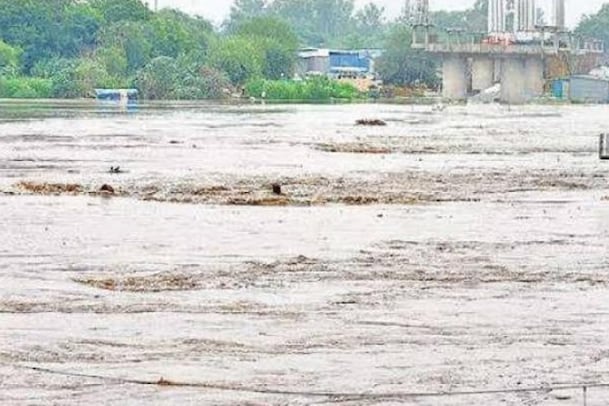 கன்னியாகுமரியில் வெள்ளப்பெருக்கு