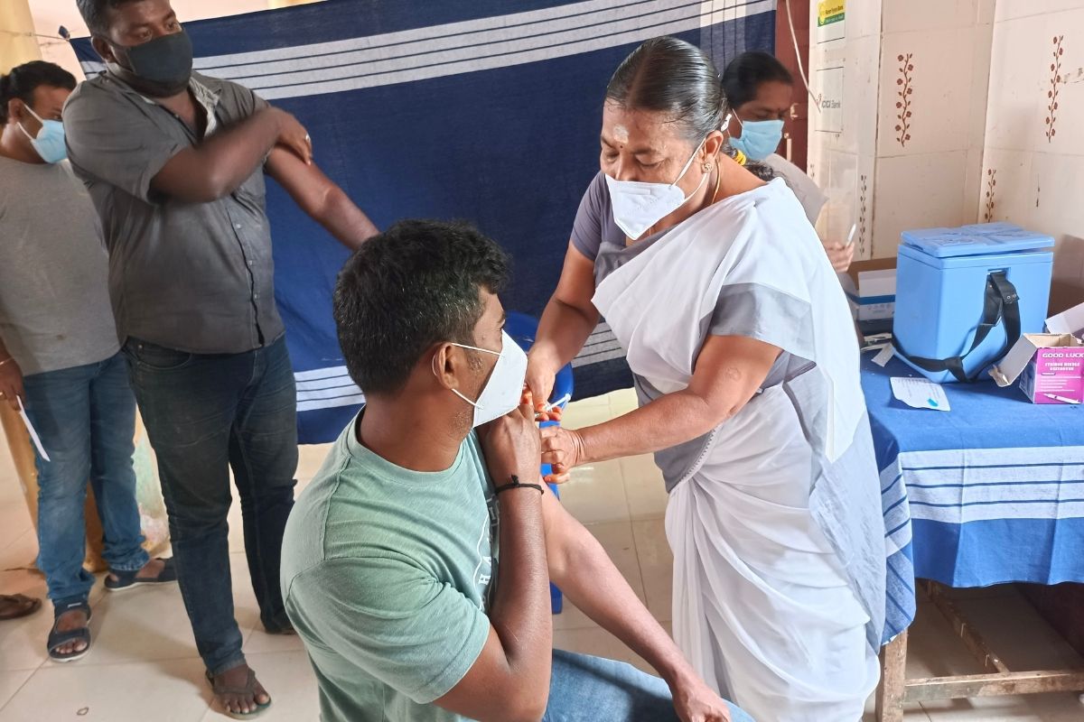 தடுப்பூசிக்கு கட்டாயப்படுத்துவது அடிப்படை உரிமை மீறல்!