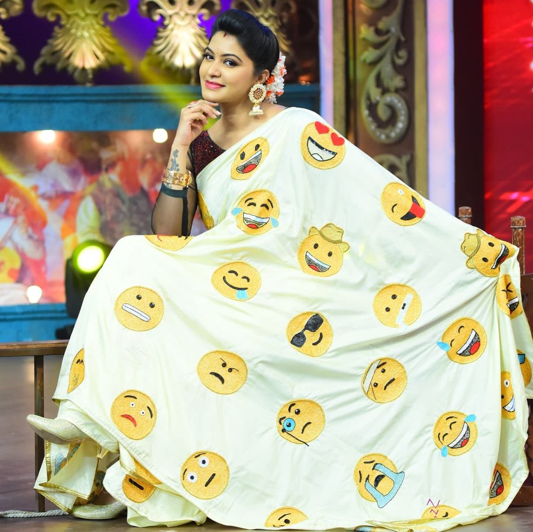  இவர் தற்போது ‘நாம் இருவர் நமக்கு இருவர் 2’ சீரியலில் நடித்து வருகிறார்.