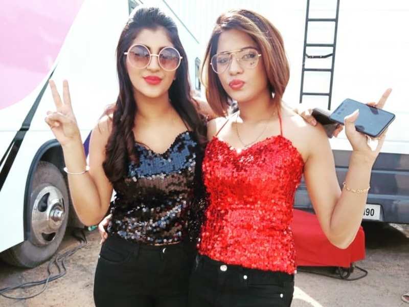 yashika anand, yashika anand car accident, yashika anand accident, yashika anand friend death, yashika anand, yashika name meaning, yashika instagram, yashika age, yashika anand salary, yashika friend, yashika aannand ragalahari, yashika aannand twitter, yashika anand driving licence, யாஷிகா ஆனந்த், யாஷிகா ஆனந்த் கார் விபத்து, யாஷிகா ஆனந்த் தோழி மரணம், யாஷிகா ஆனந்த் ஓட்டுநர் உரிமம், யாஷிகா ஆனந்த் படங்கள், bigg boss yashika, yashika anand aishwarya dutta, bigg boss yashika anand aishwarya dutta, ஐஸ்வர்யா தத்தா, யாஷிகா ஆனந்த் பிக் பாஸ்