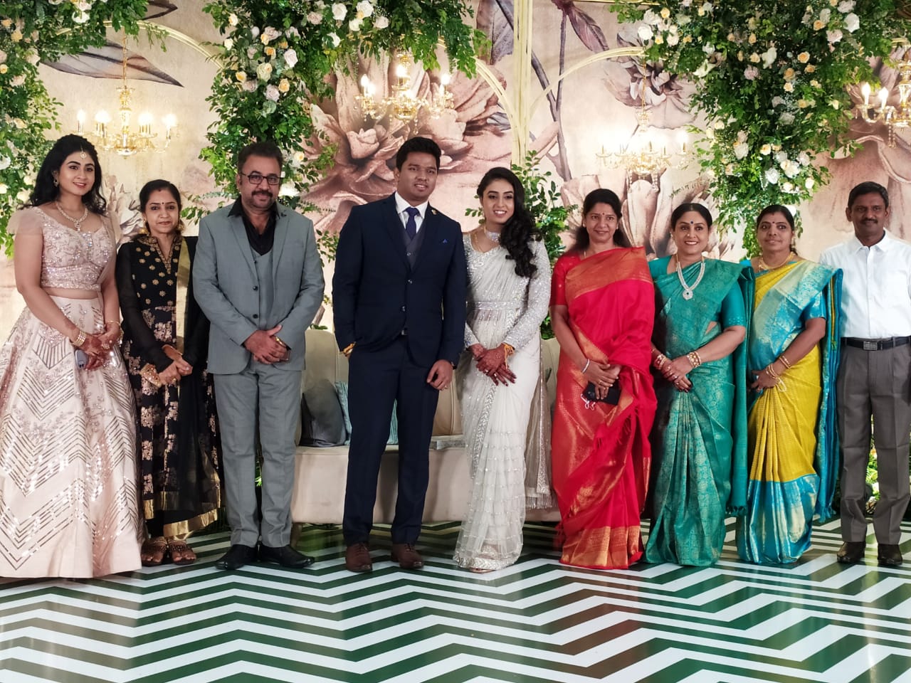 Saranya Ponvannan: சரண்யா பொன்வண்ணன் மகள் திருமணம் - கலர் ஃபுல் படங்கள்! 