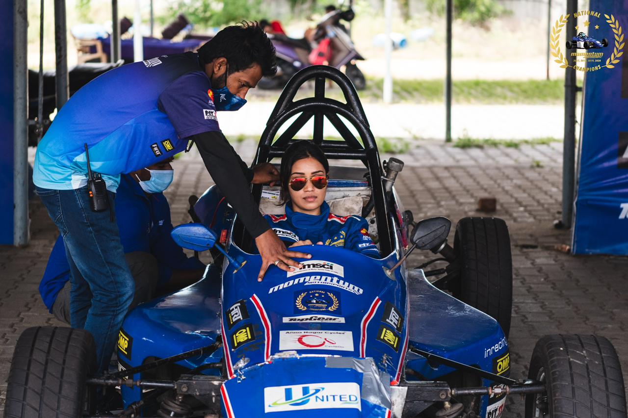 Actress Nivetha Pethuraj, nivetha pethuraj completes Formula Race Car Level 1, nivetha pethuraj car race, nivetha pethuraj race car, nivetha pethuraj car race training, நிவேதா பெத்துராஜ், நிவேதா பெத்துராஜ் கார் ரேஸ், நிவேதா பெத்துராஜ் ரேஸ் கார், நிவேதா பெத்துராஜ் ரேஸ் கார் பயிற்சி, நிவேதா பெத்துராஜ் ரேஸ் கார் பயிற்சி