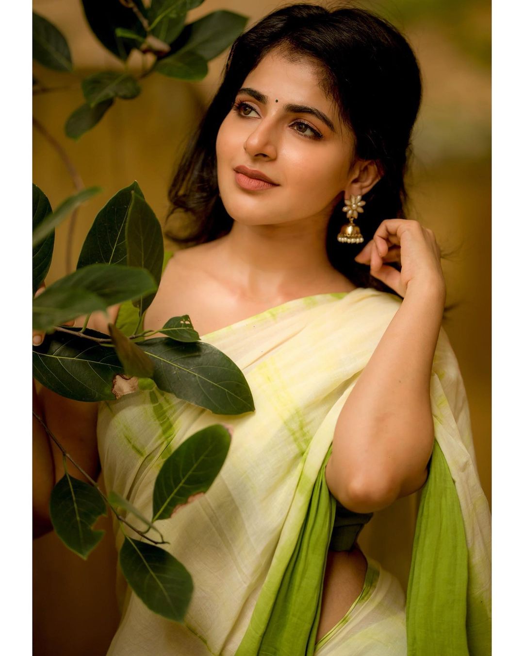 நடிகை ஐஸ்வர்யா மேனன் ( Image : Instagram @iswarya.menon)