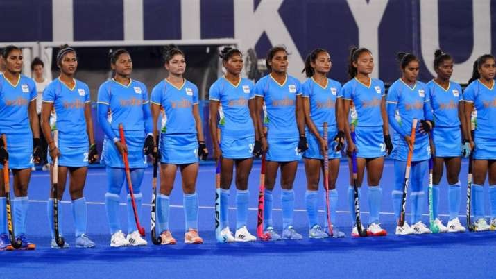  இதே போல ஒலிம்பிக்கில் பதக்கத்தை தவறவிட்ட இந்திய மகளிர் ஹாக்கி அணியின் 9 வீராங்கனைகளுக்கு 50 லட்ச ரூபாய் ரொக்கப் பரிசையும் ஹரியானா அரசு அறிவித்துள்ளது.  ஆனால் இந்த பரிசுத் தொகைக்கு வரிவிலக்கு அளிக்கப்படுமா என்பதே பலரின் மனங்களிலும் எழுந்துள்ள கேள்வியாக உள்ளது.
