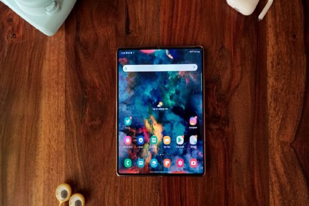 சாம்சங் Galaxy Z Fold 3, Galaxy Z Flip 3 விலை எவ்வளவு தெரியுமா?