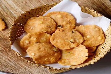 கிருஷ்ண ஜெயந்தி ஸ்பெஷல்... தட்டு வடை ரெசிபி...
