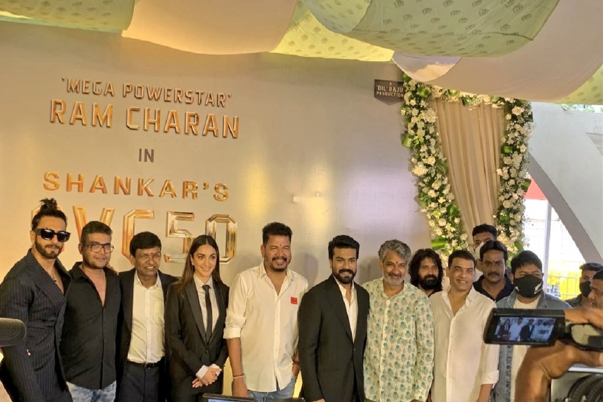 ரன்வீர் சிங், ராஜமௌலி கலந்து கொண்ட ஷங்கர், ராம் சரண் படத்தின் பூஜை!