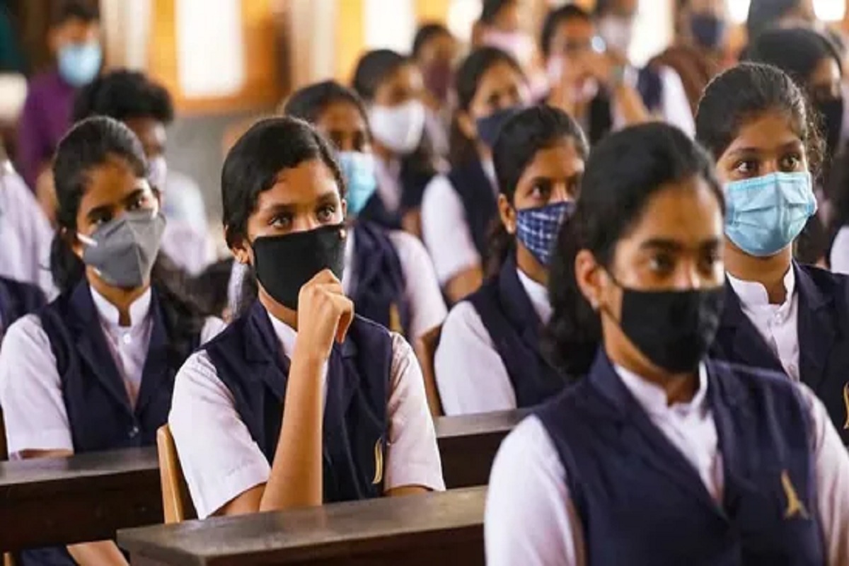 பள்ளி மாணவர்கள்