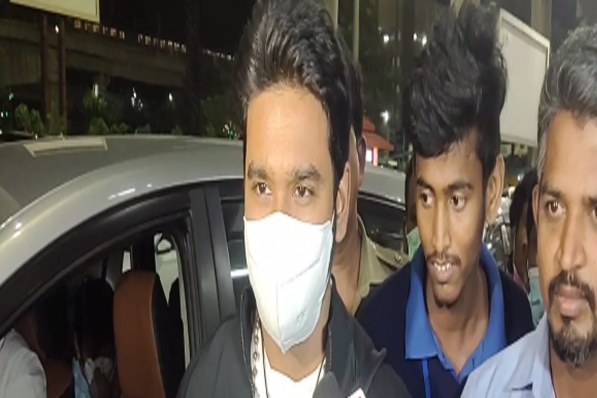 தனுஷ்