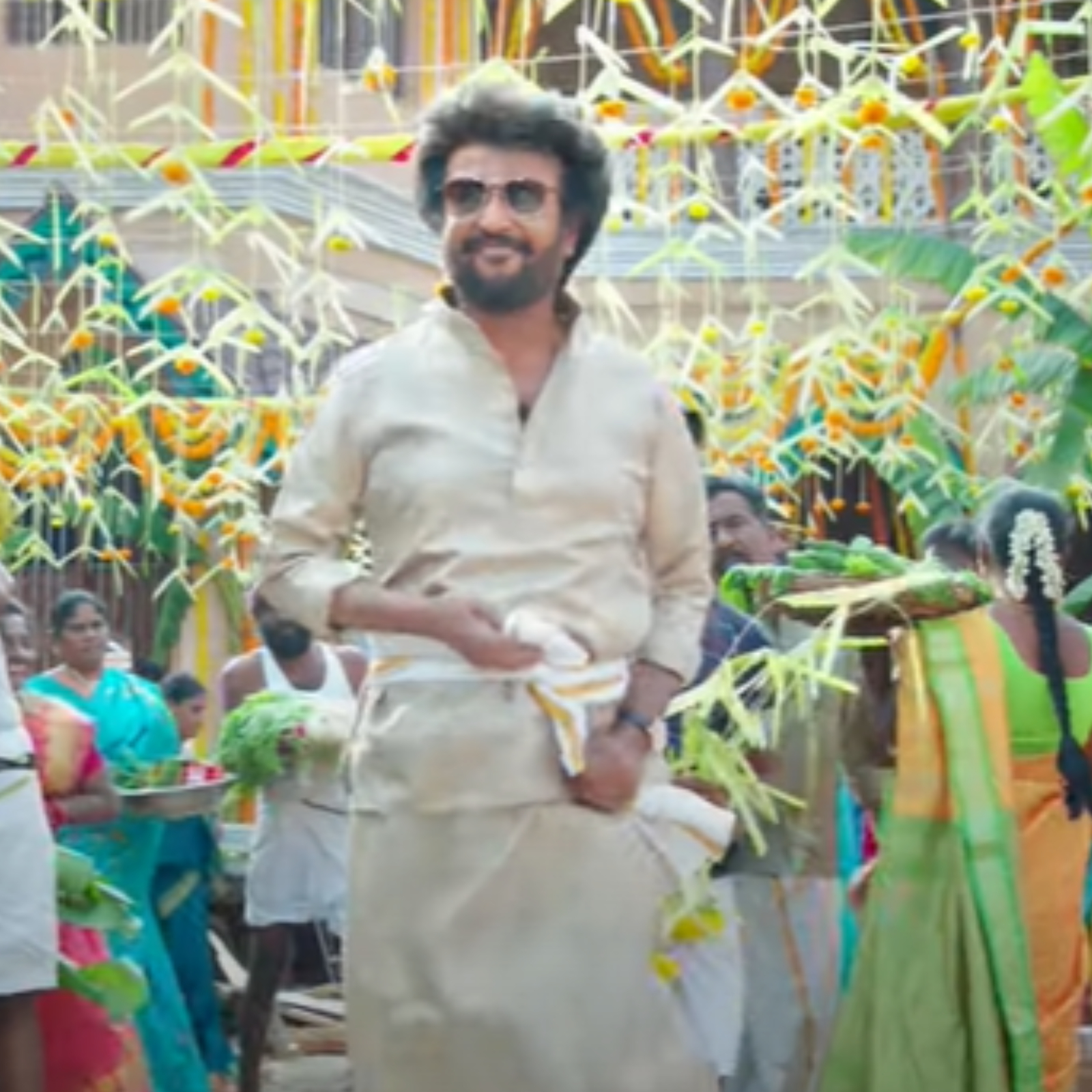 எப்படி இருக்கிறது ரஜினியின் அண்ணாத்த?  ட்விட்டர் விமர்சனம்!