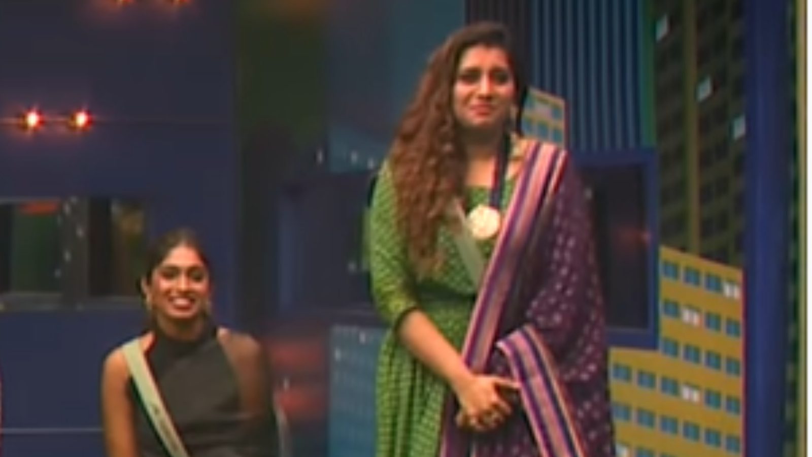 Bigg Boss Tamil 5: எலிமினேஷனில் இருந்து பிரியங்காவை காப்பாற்றிய பிக் பாஸ்!