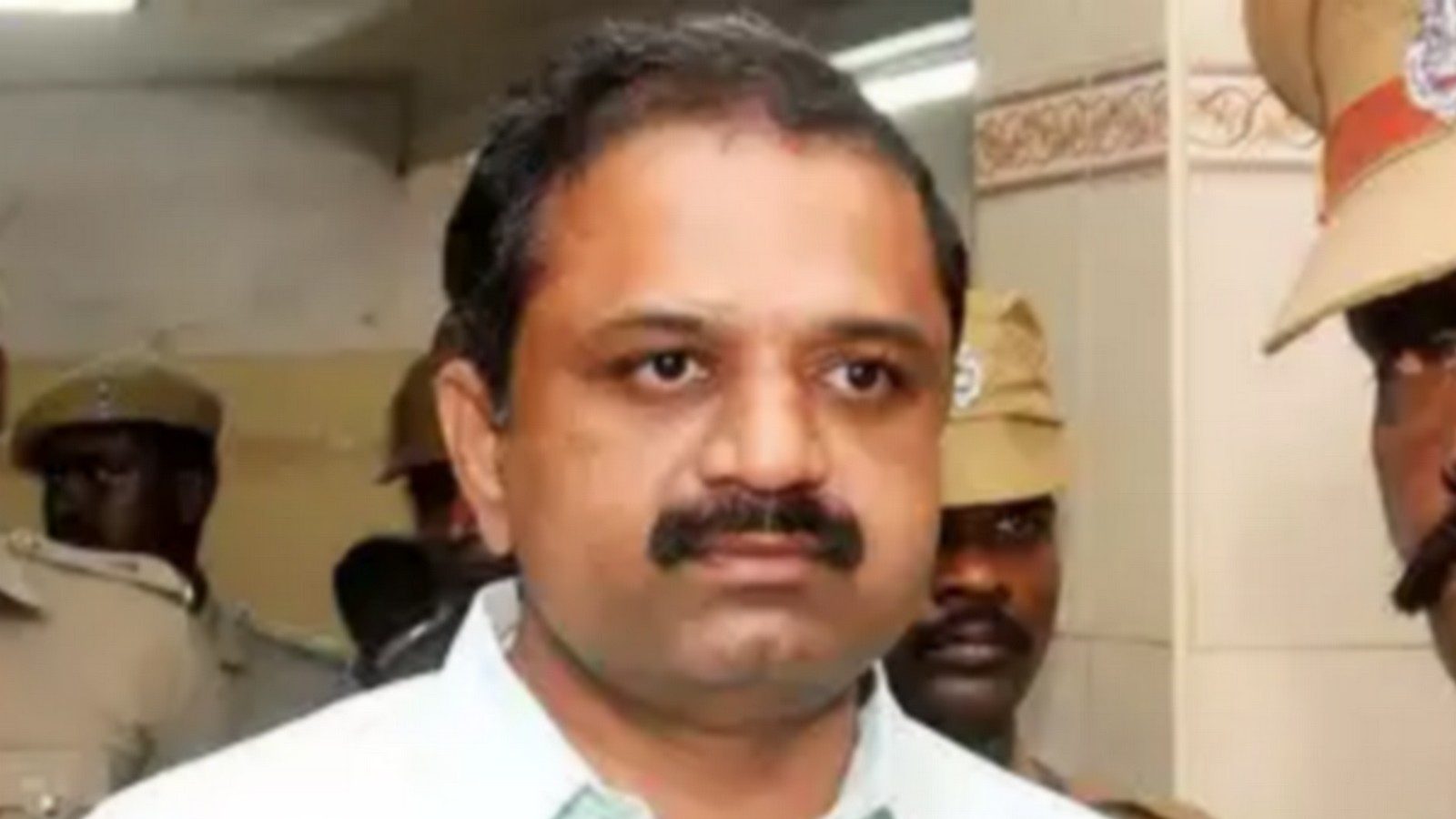 பேரறிவாளனுக்கு 6ஆவது முறையாக மேலும் ஒரு மாதம் பரோல் நீட்டிப்பு