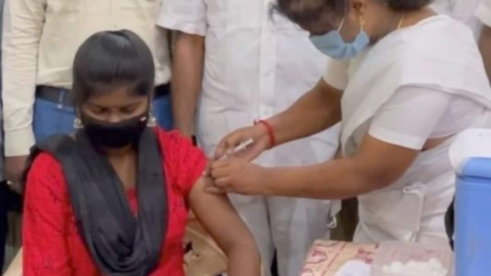 தமிழகத்தில் இன்று 7ஆம் கட்டமாக 50 ஆயிரம் இடங்களில் மெகா தடுப்பூசி முகாம்