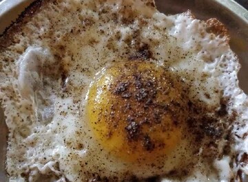 World Egg Day 2021 : முட்டையில் ஹாஃப் பாயில் சாப்பிடுவது உடல் நலத்திற்கு  கேடு தருமா..? மருத்துவர்கள் விளக்கம் | லைப்ஸ்டைல் போட்டோகேலரி - News18 தமிழ்