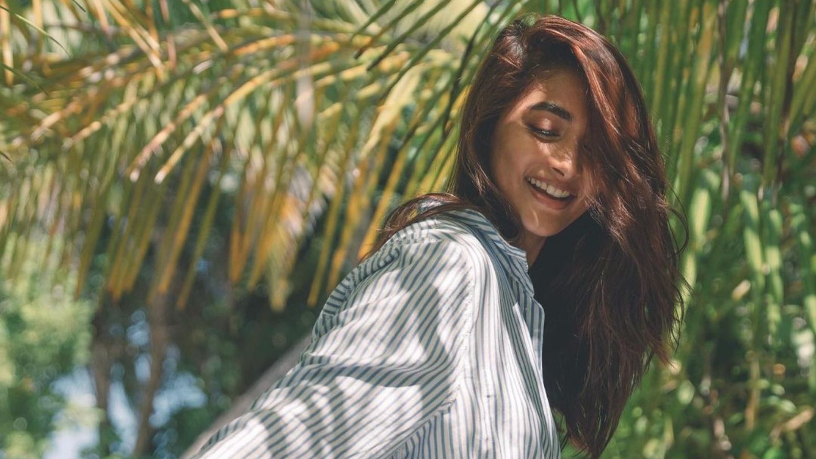 Pooja Hegde: மாலத்தீவில் பிகினி உடையில் பூஜா ஹெக்டே - போட்டோஸ்