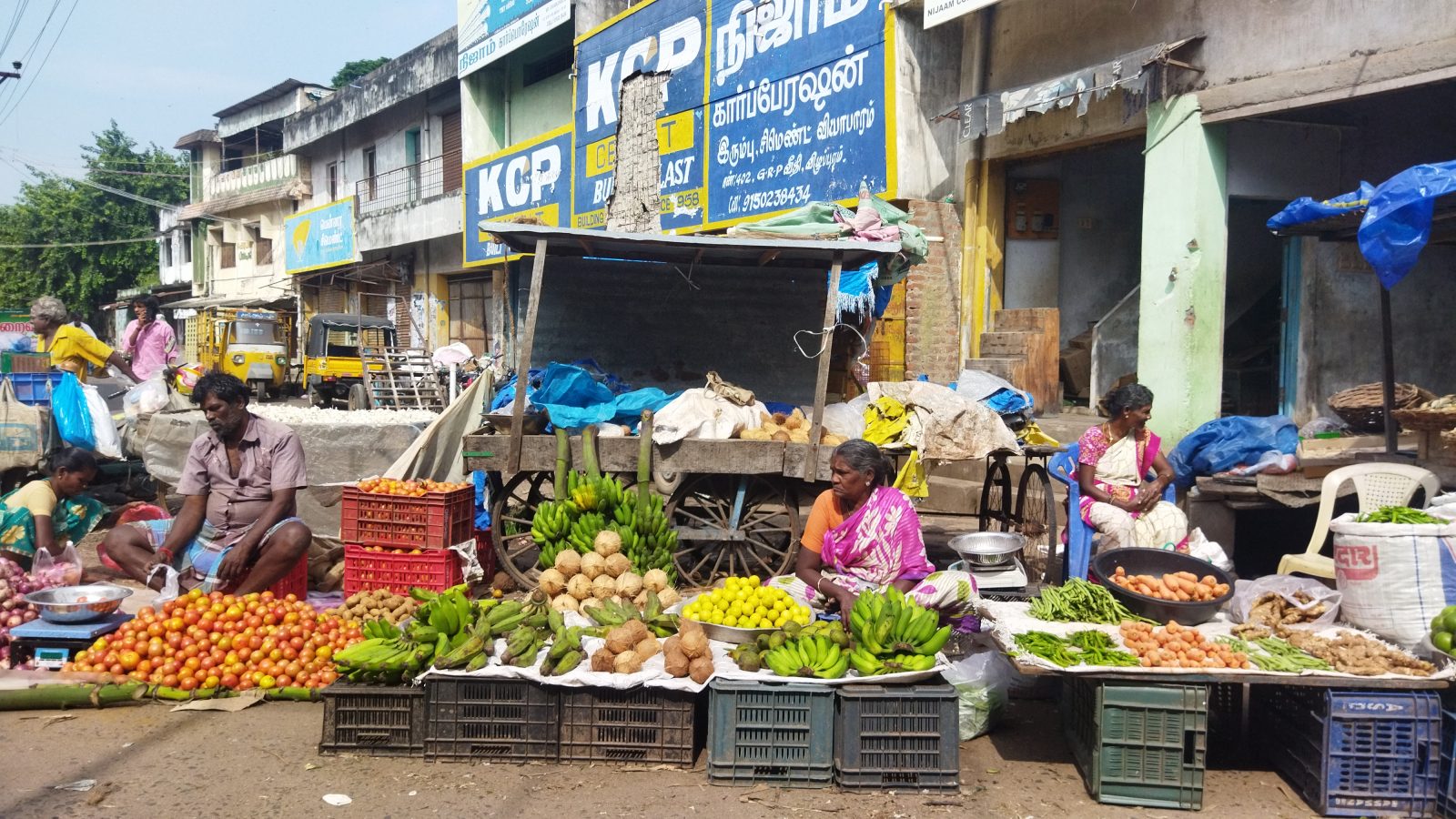 விழுப்புரம் : உழவர் சந்தையில் காய்கறிகளின் இன்றைய (நவம்பர் 29) விலை நிலவரம்