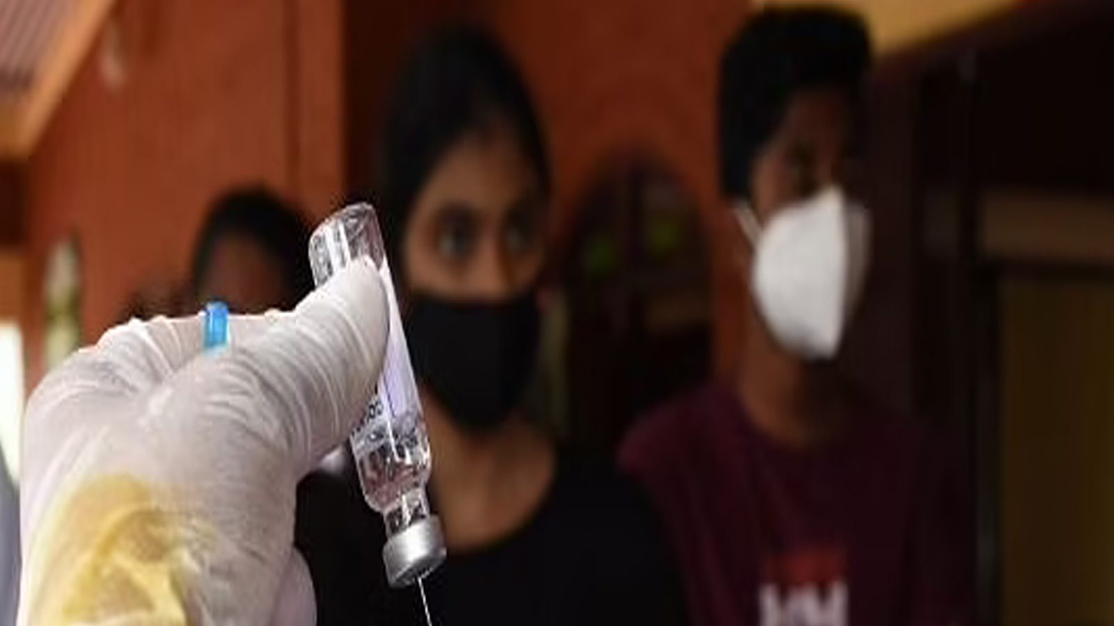 தமிழகத்தில் இன்று 10-வது மெகா தடுப்பூசி முகாம்