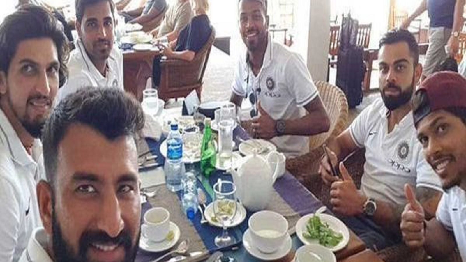 இந்திய வீரர்கள் மாட்டிறைச்சி சாப்பிட தடை இல்லை - பிசிசிஐ பொருளாளர் துமால் மறுப்பு