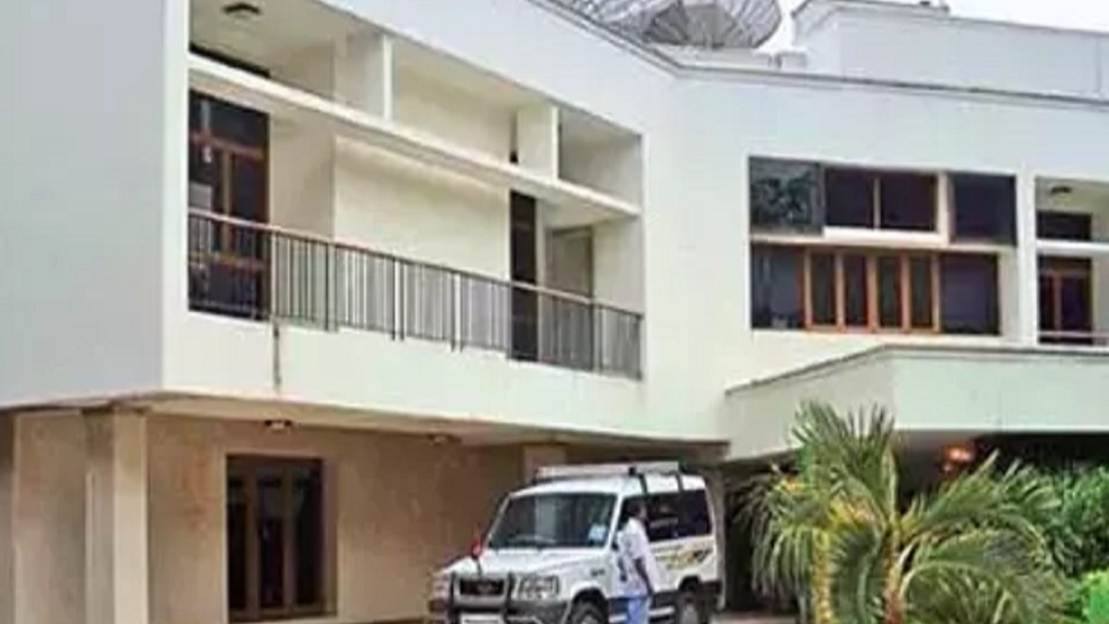 ஜெயலலிதாவின் இல்லத்தை அரசு கையகப்படுத்திய உத்தரவை ரத்து செய்தது செல்லும் - உயர்நீதிமன்றம்!