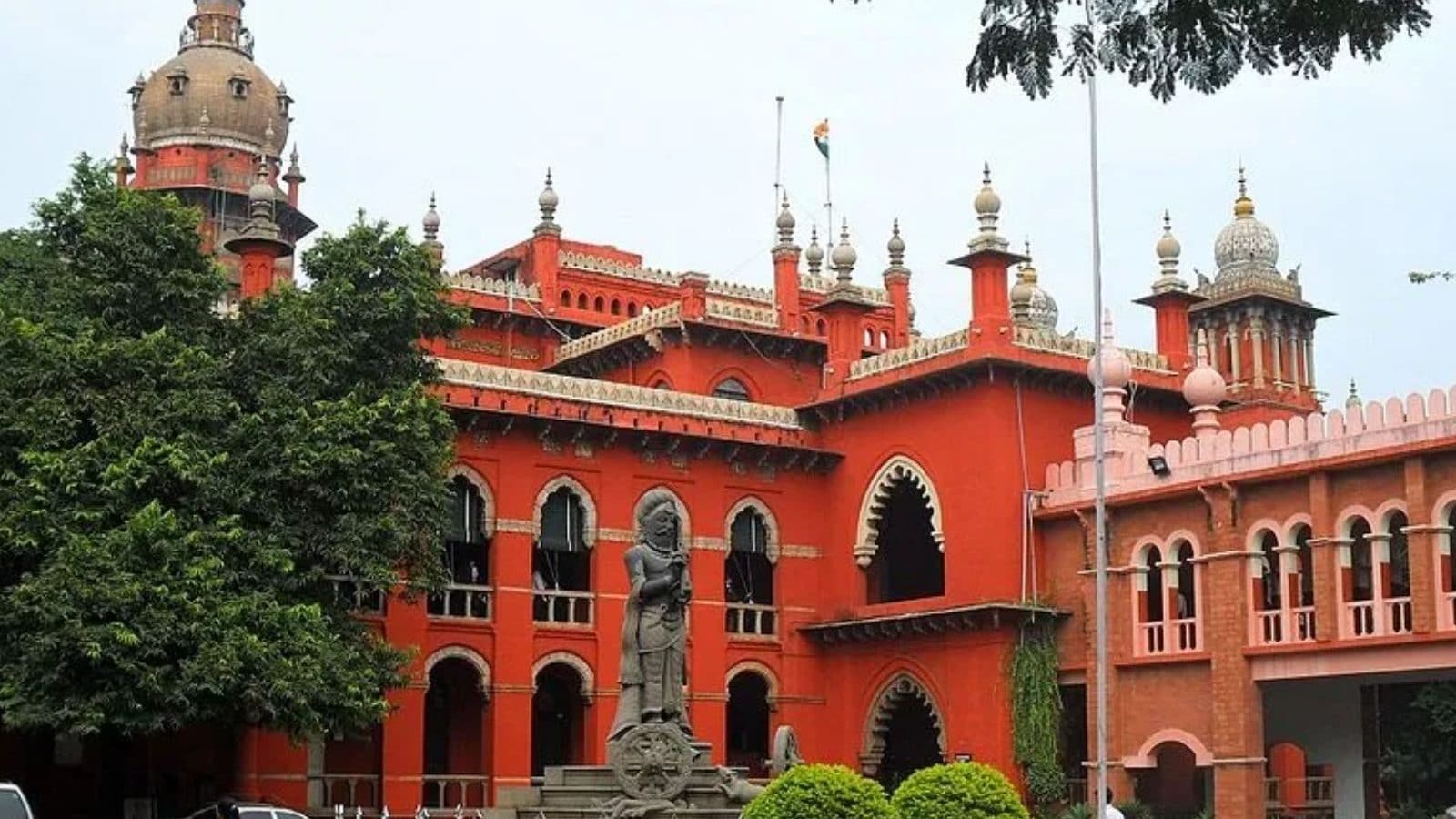 15 அதிமுக கவுன்சிலர்கள் தொடர்ந்த வழக்கு... சென்னை உயர் நீதிமன்றத்தின் உத்தரவு