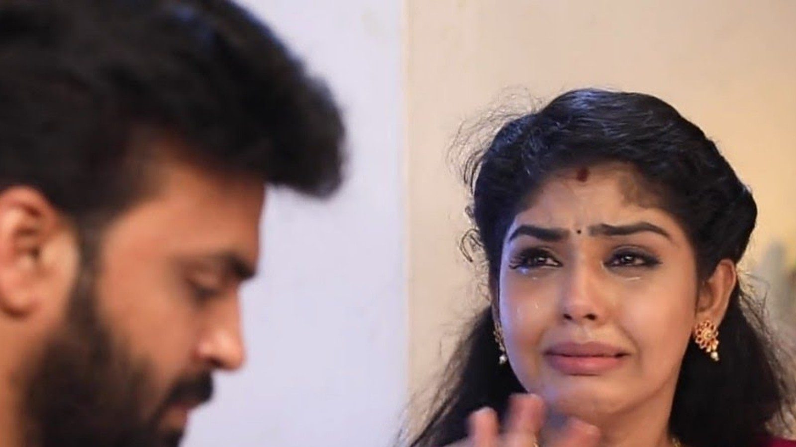 மொத்த குடும்பமும் ஐஸ்வர்யா பக்கம்.. தனித்து விடப்பட்ட மீனா!