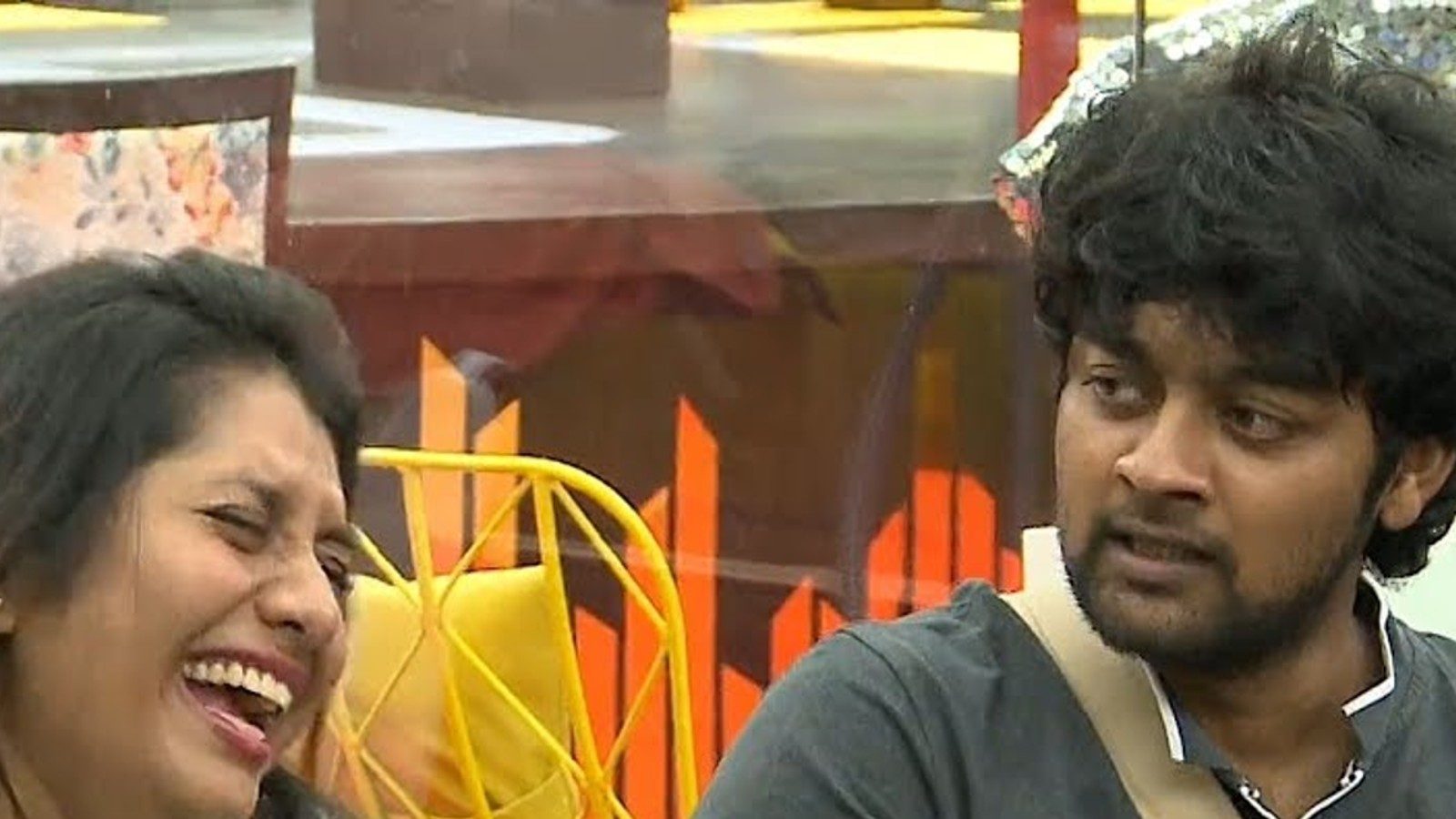 bigg boss 5 : ராஜூ - பிரியங்காவுக்கு இடையில் இப்படி ஒரு கெமிஸ்ட்ரியா?