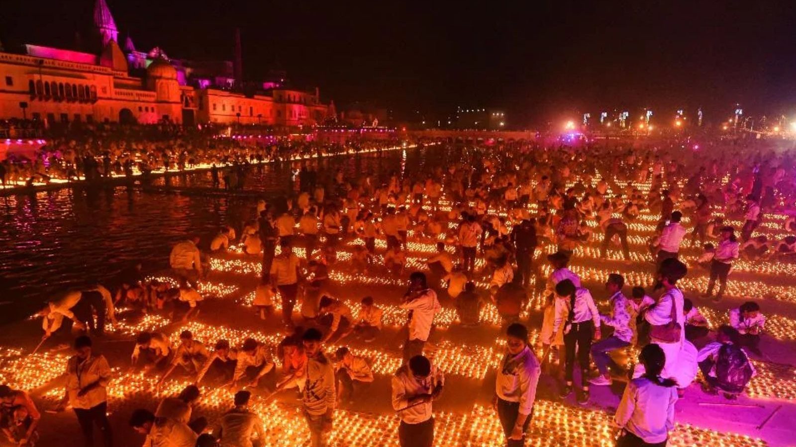 தீபாவளி பண்டிகை: லட்சத் தீபம் சாதனைக்கு தயாராகும் அயோத்தி!