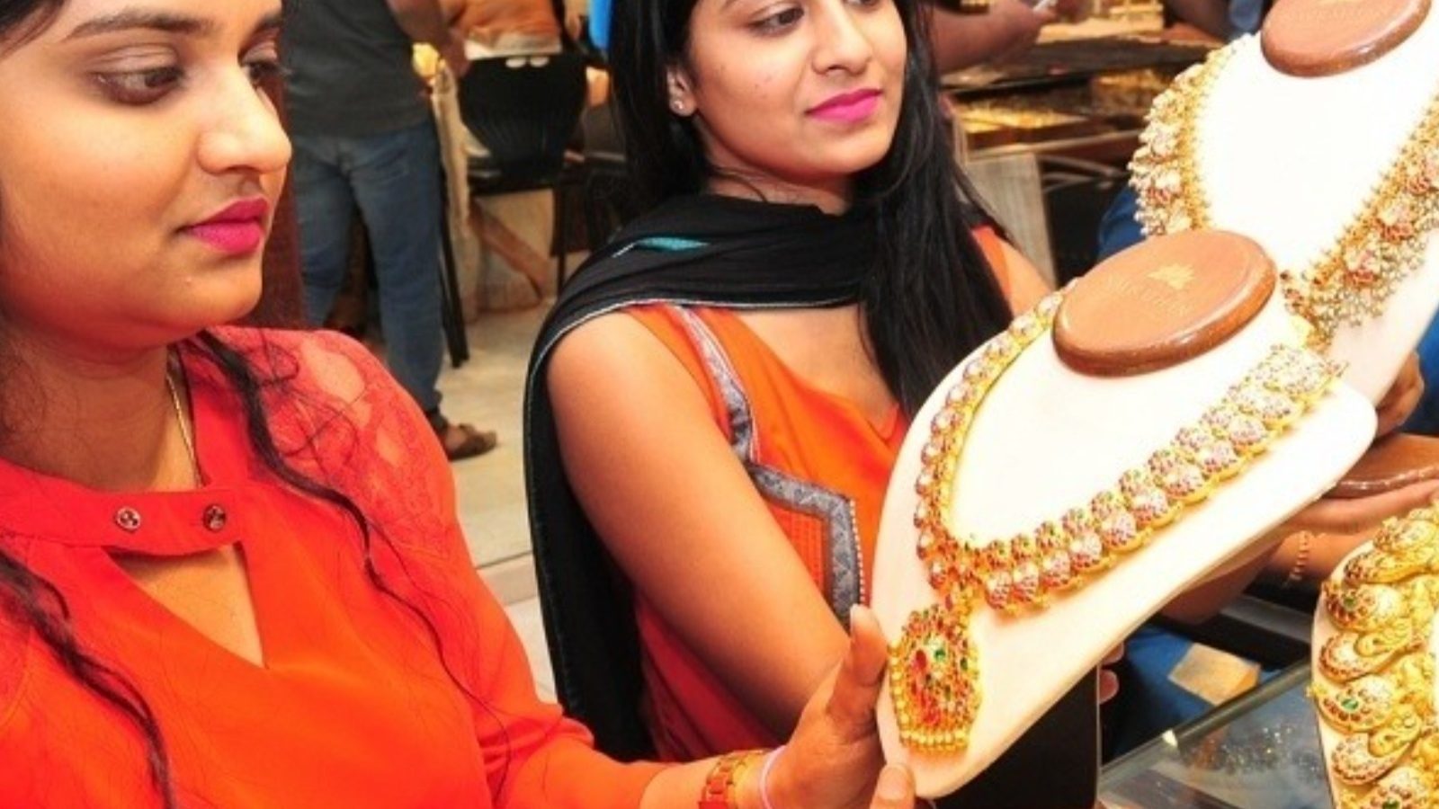 தங்கம் விலை ஒரே நாளில் கிடுகிடுவென உயர்வு! இன்றைய நிலவரம் என்ன?