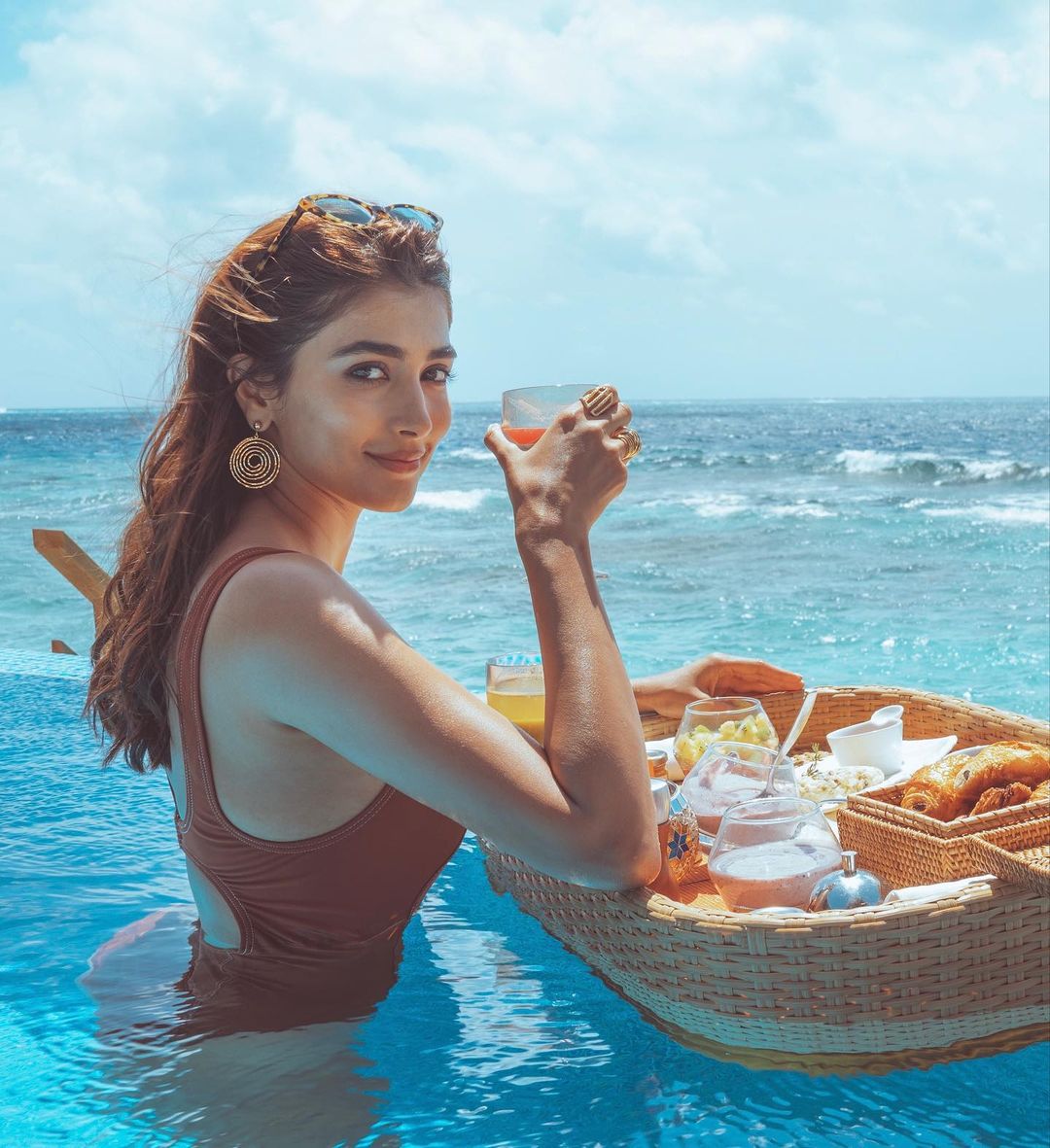  நடிகை பூஜா ஹெக்டே ( Image: Instagram @hegdepooja)