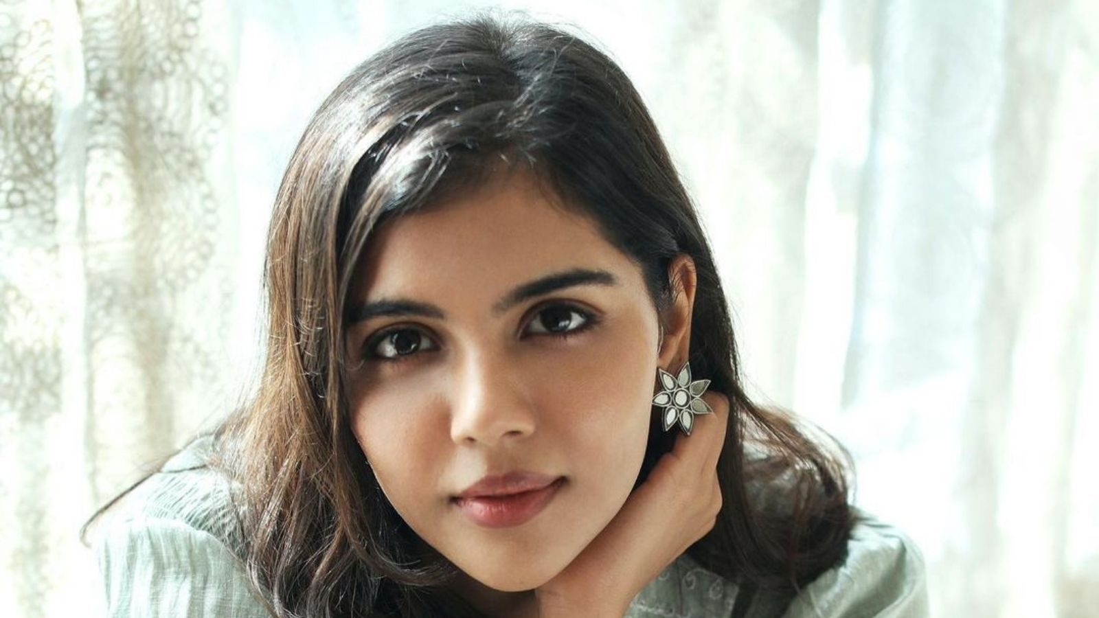 ’மாநாடு’ பட நடிகை கல்யாணி ப்ரியதர்ஷனின் லேட்டஸ்ட் போட்டோ ஷூட்..