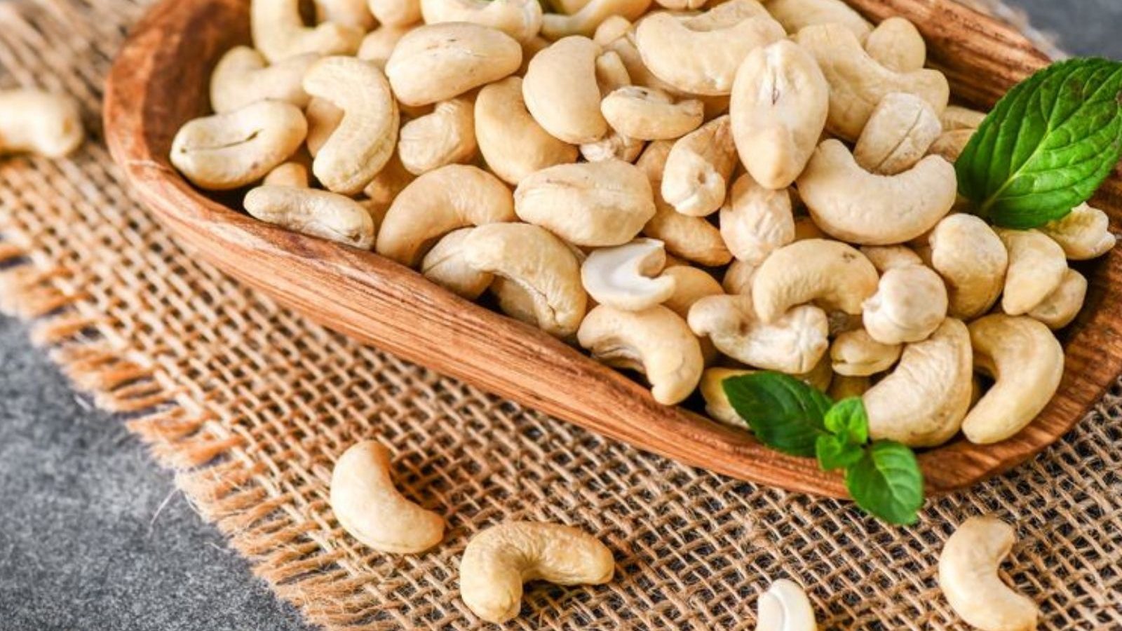 இந்த பிரச்சனை இருப்பவர்கள் முந்திரி சாப்பிடக் கூடாதாம் : ஏன் தெரியுமா..?