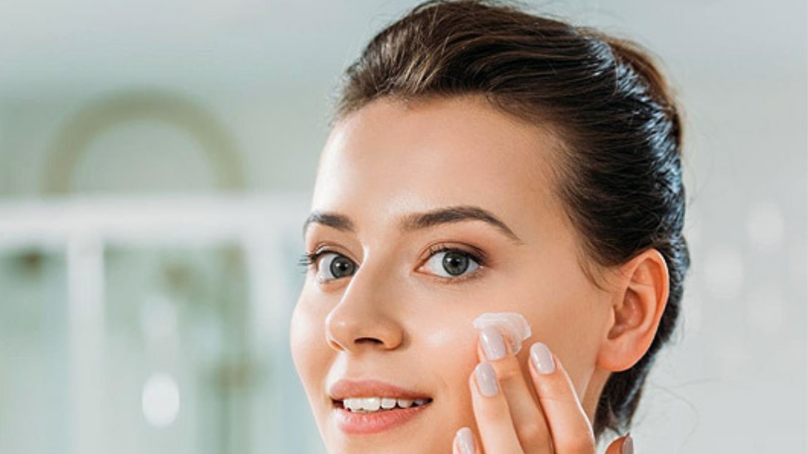 Skin Care Tips : குளிர்காலத்தில் ஏற்படும் வறண்ட சருமத்தை பாதுகாக்க சில டிப்ஸ்..