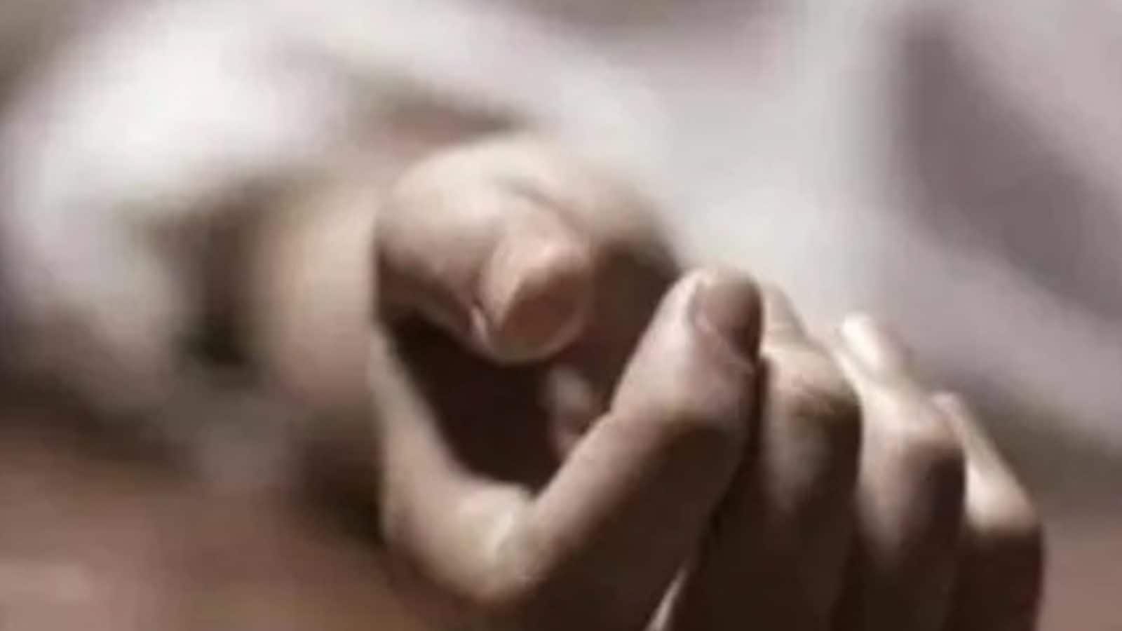 ஹாஸ்டலில் கடுமையாக வேலை வாங்கியதாக கூறி மாணவி தற்கொலை.. வார்டன் கைது